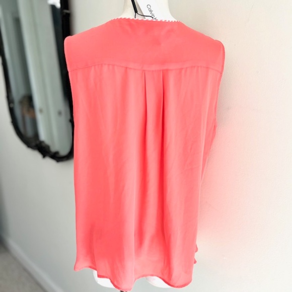 Calvin Klein Coral Sleeveless Button Down Shirt with Striped  Piping NWT - Picture 3 of 6